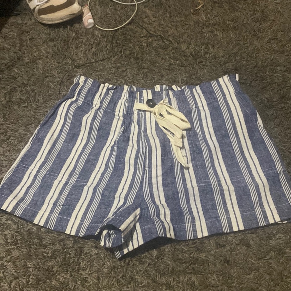 Forever 21 blue/white woven shorts